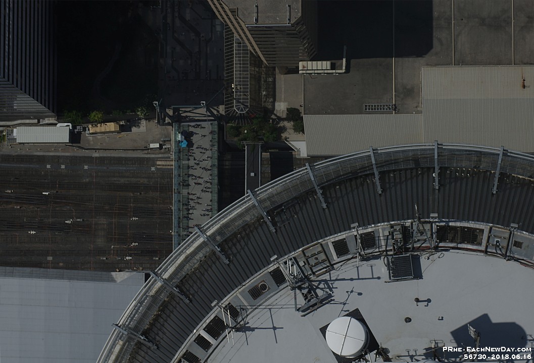 56730CrPeUsm - Andrew's Birthday Celebration Part Two - The CN Tower!